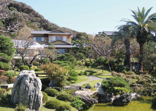 【千葉県内発】 ガイド付でご案内!偉人邸宅「旧吉田茂邸」邸内見学とバラ観賞 箱根山のホテル「つつじ・しゃくなげ」庭園・鈴廣「金目鯛の炙り飯膳」の昼食2